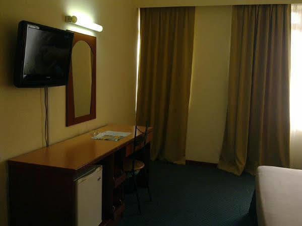 Hotel Caliber Kuala Lumpur Exterior photo